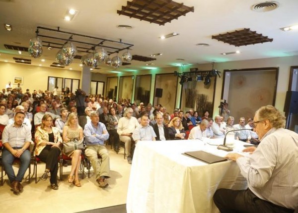 Heller charla en Tucuman