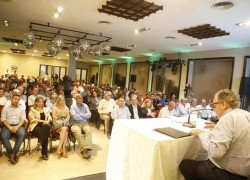 Heller charla en Tucuman